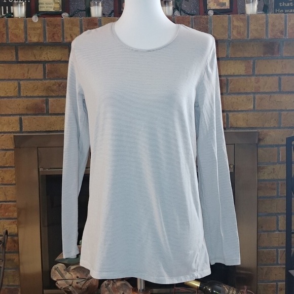 Mossimo Supply Co. Tops - 🌟 Sale! Lightweight Long sleeve top